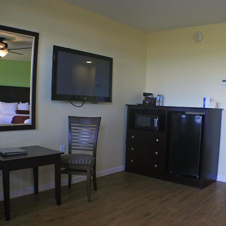 Ocean Village Hotel Сърфсайд Бийч Екстериор снимка