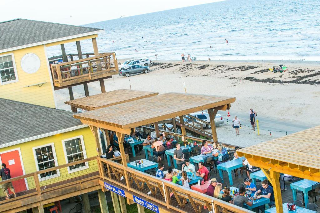 Ocean Village Hotel Сърфсайд Бийч Екстериор снимка